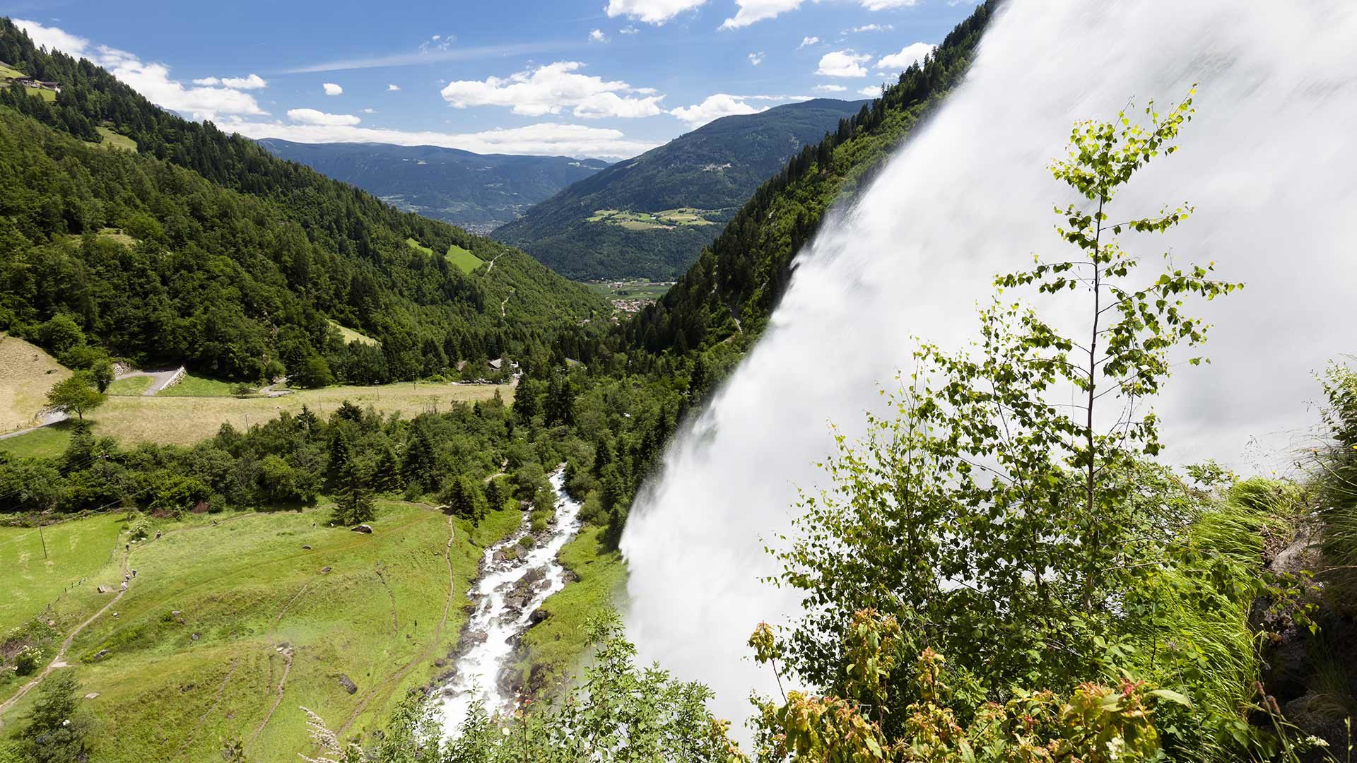 Partschinser Wasserfall zur Schneeschmelze