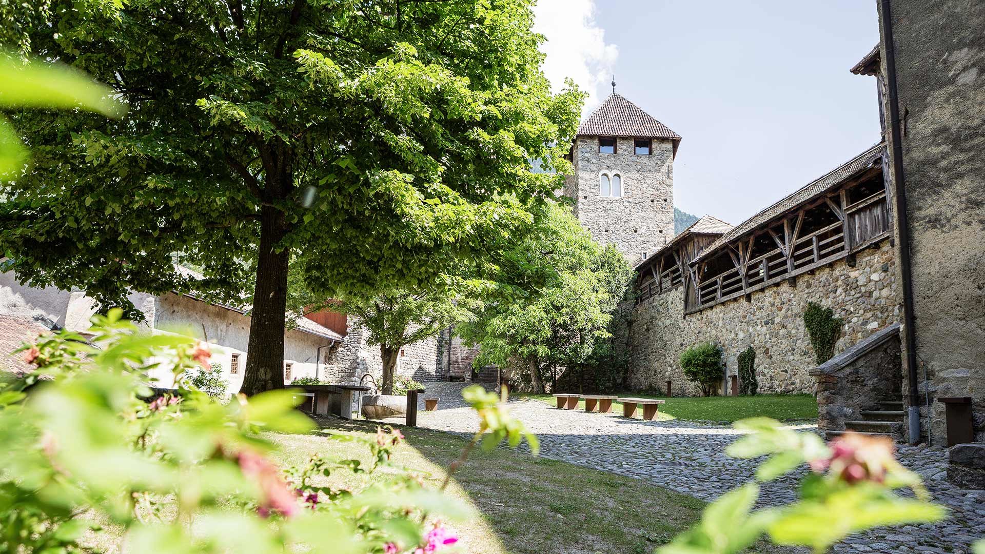 Schloss Tirol - Innenhof