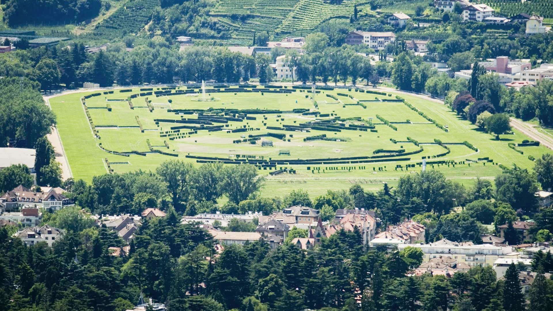 Pferderennplatz - Großer Preis von Meran Südtirol