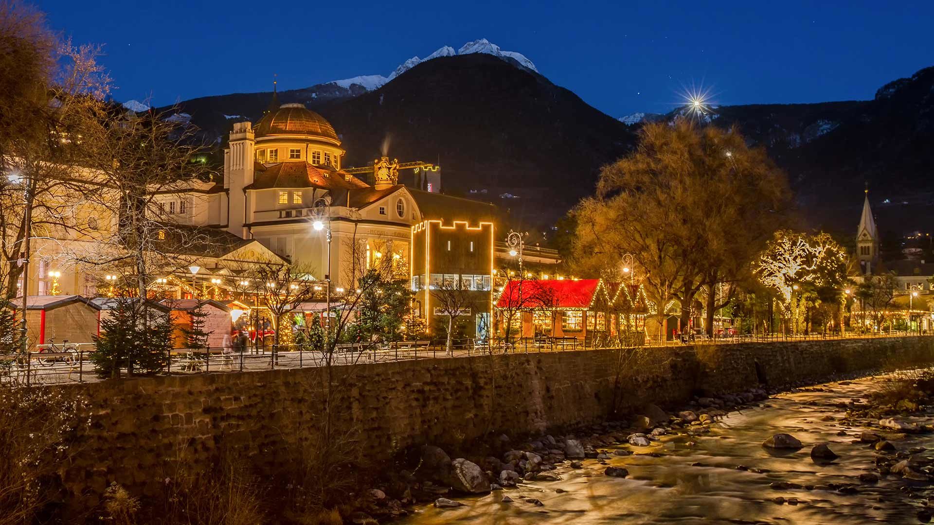 Abendstimmung - Weihnachtsmarkt Meran