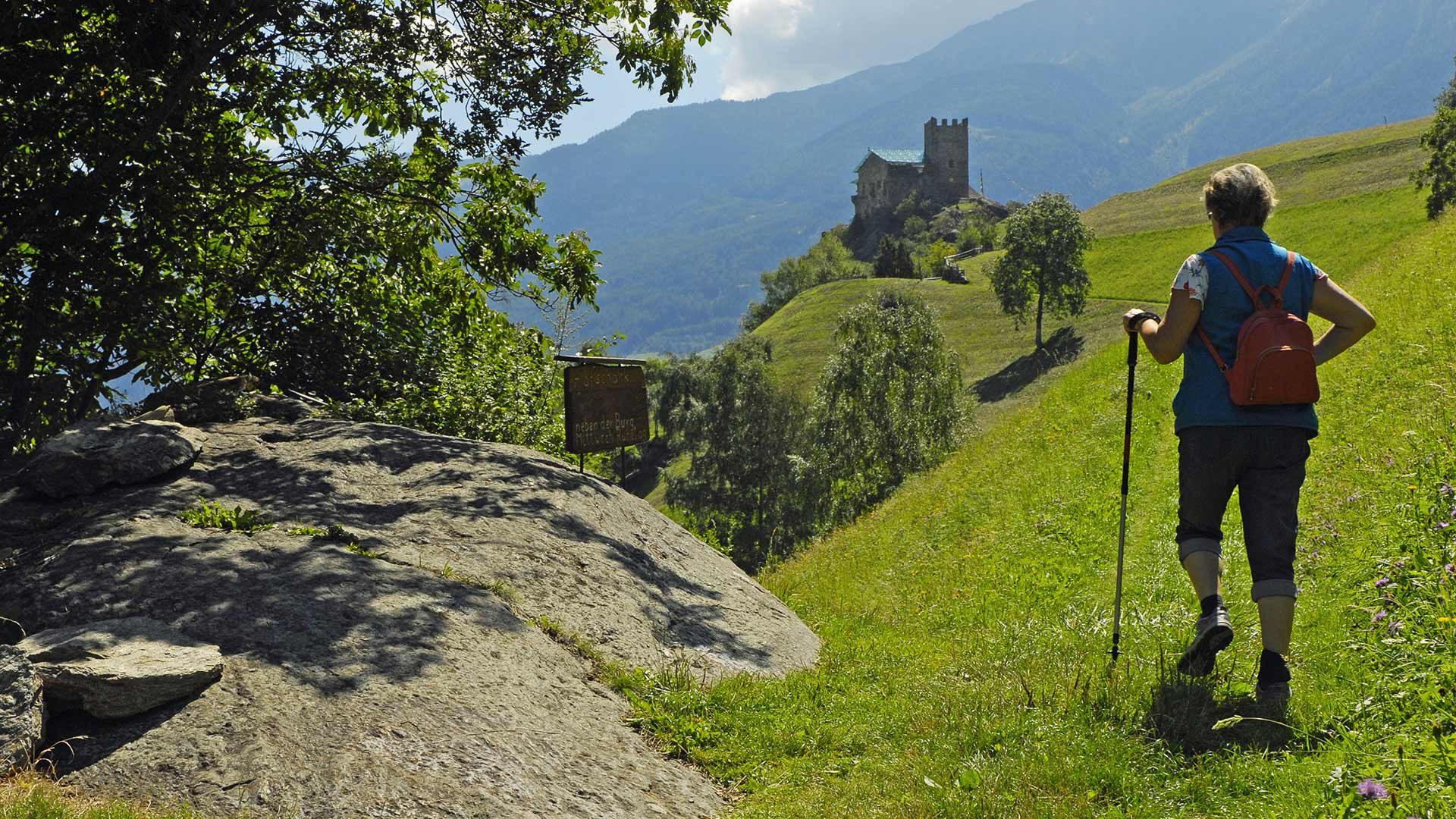 Schloss Juval und Stabener Waalweg
